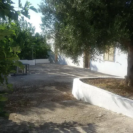 Sole E Luna Pensión Pezze Di Greco